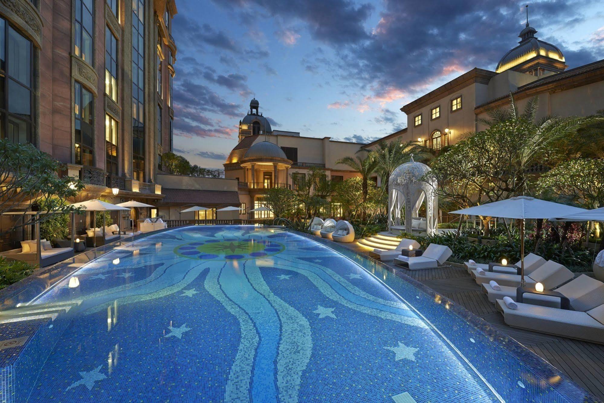 Mandarin Oriental, Taipei Hotel Exterior photo